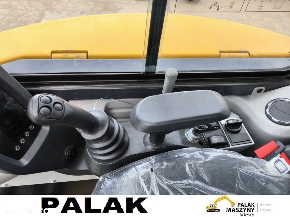 Liu Gong Mini koparka LIU GONG  9035 FZTS  ,NOWA ,  2026 rok nie mylić   JCB - 13
