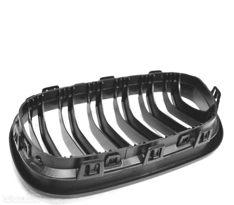GRELHA DESPORTIVA BMW F20 F21 LCI 15-19 DUPLA LAMINA PRETO MATE - 2