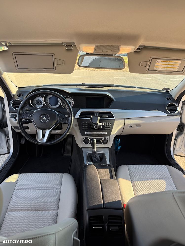 Mercedes-Benz C 220 CDI BlueEFFICIENCY - 13