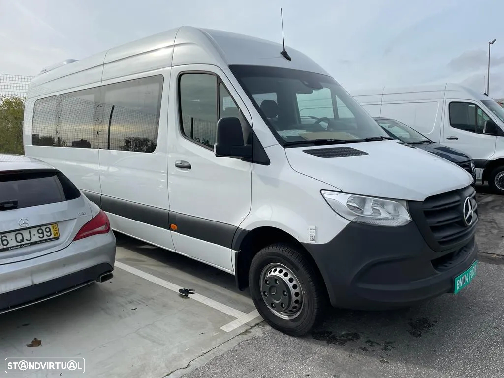 Mercedes Benz Sprinter - 2