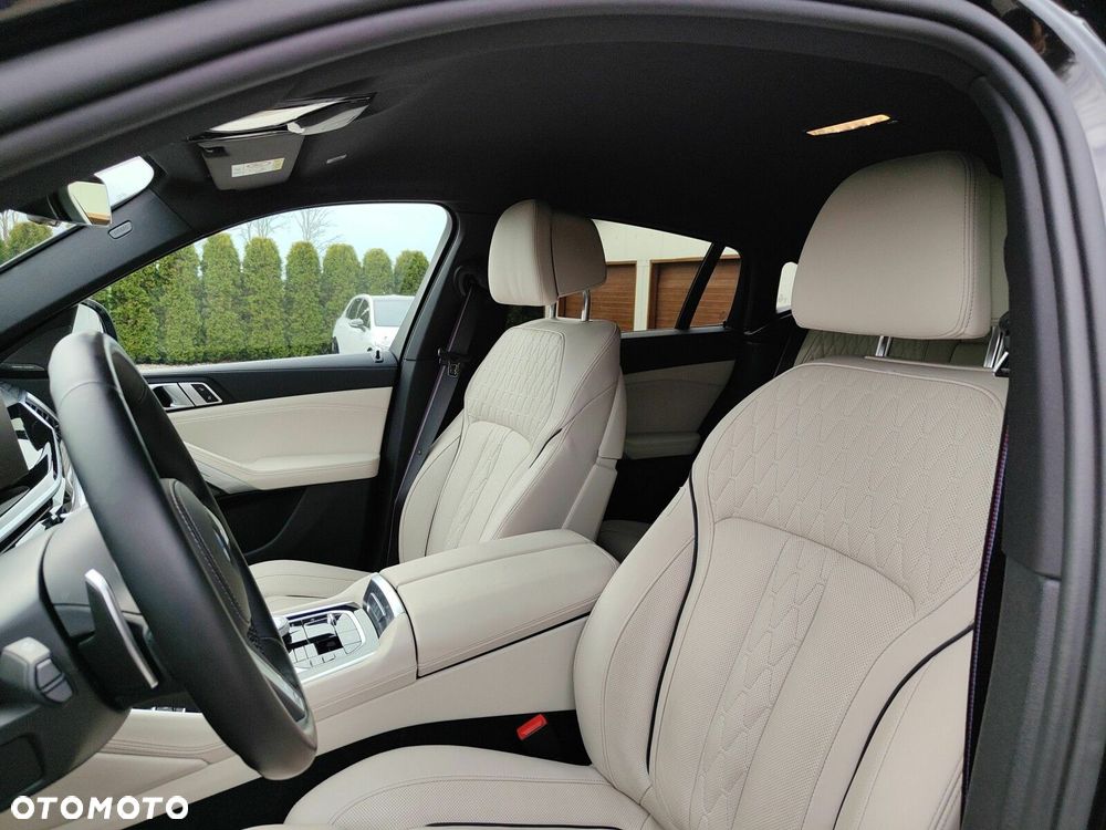 BMW X6 - 14