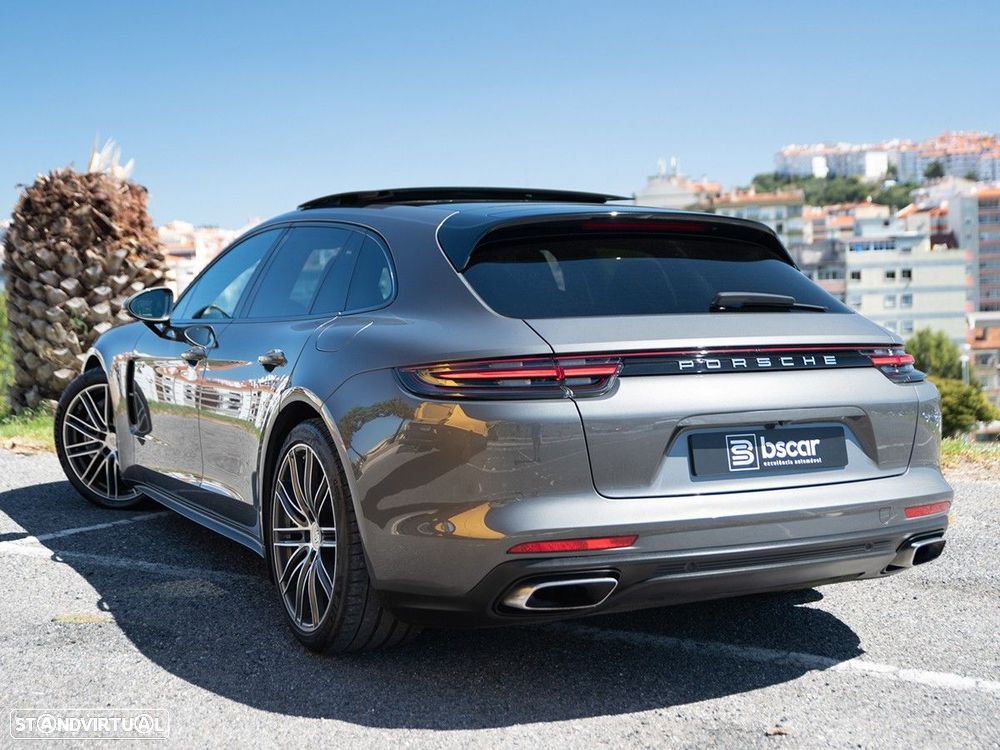 Porsche Panamera Sport Turismo 4 E-Hybrid - 16