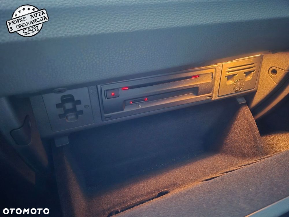 Volkswagen Golf Sportsvan - 33