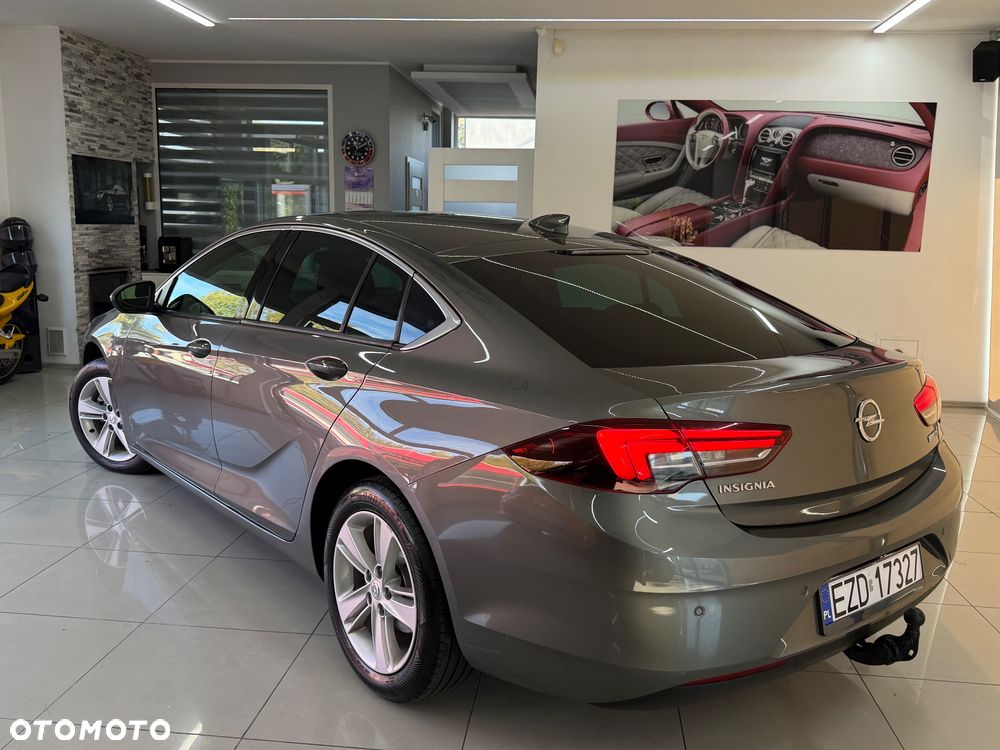 Opel Insignia 1.5 T Exclusive S&S - 34