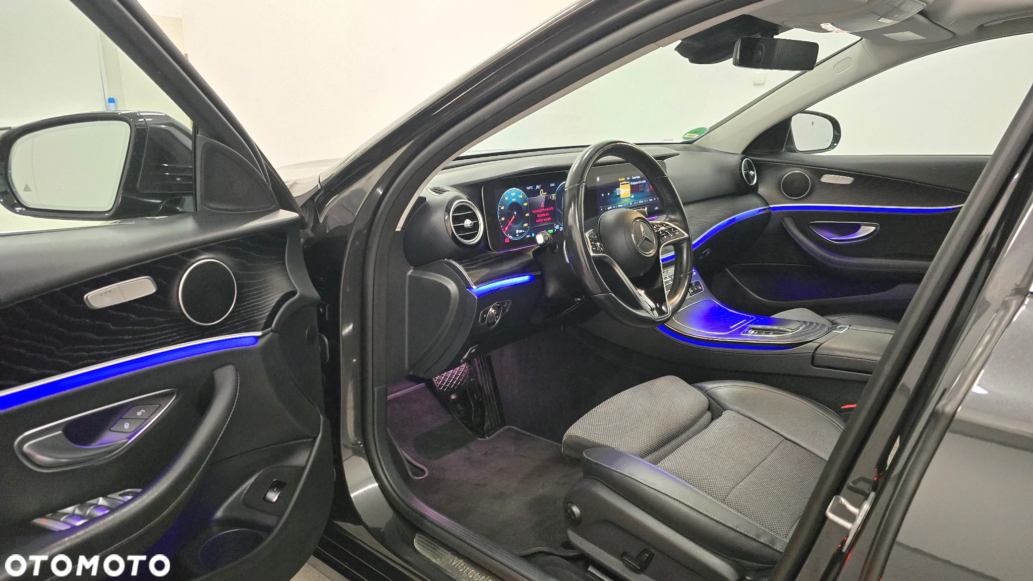 Mercedes-Benz Klasa E 300 de 4Matic T 9G-TRONIC Exclusive - 5