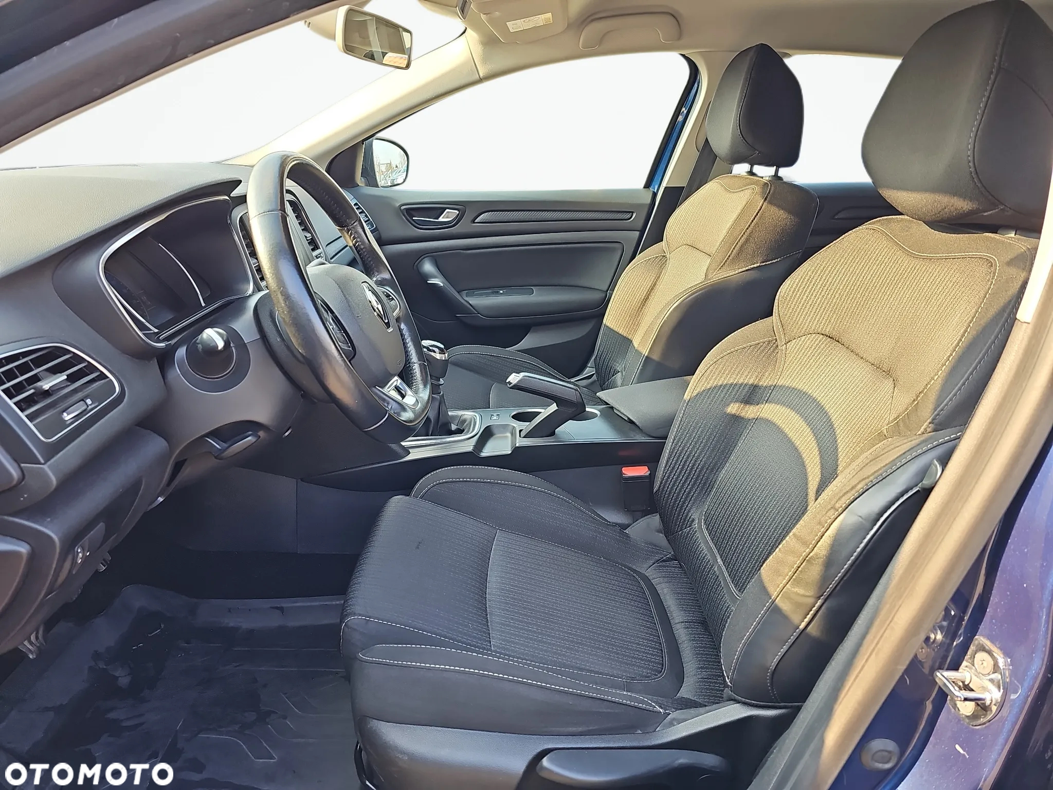 Renault Megane 1.2 Energy TCe Limited - 10