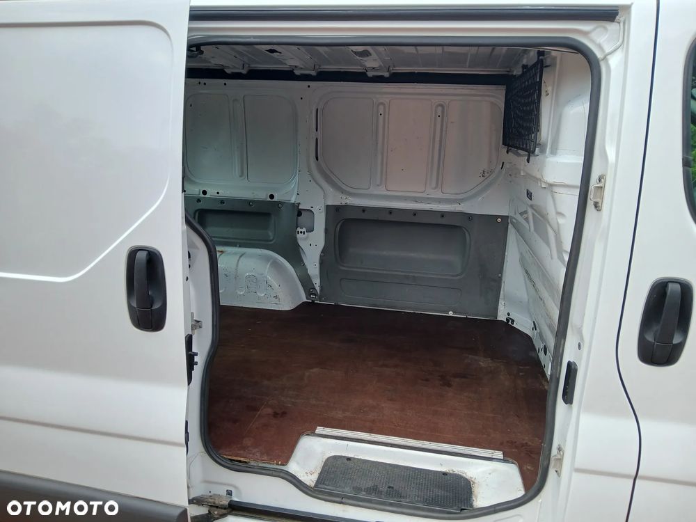 Opel VIVARO - 8