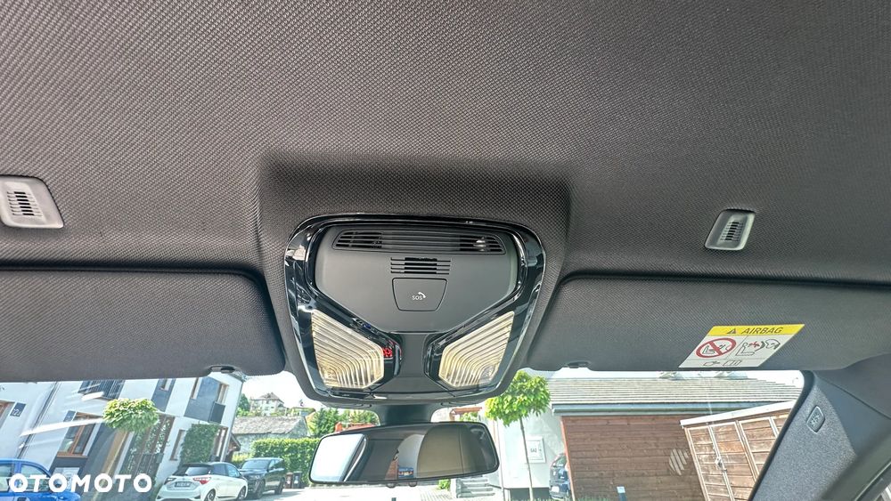 BMW Seria 5 520d M Sport - 32