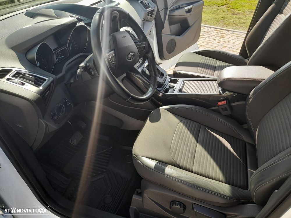 Ford Kuga 2.0 TDCi Titanium 4WD Powershift - 16