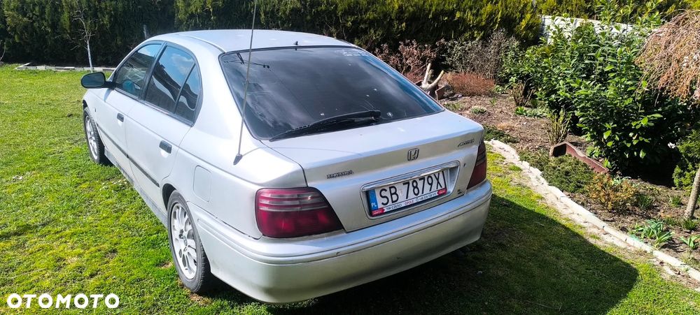 Honda Accord 1.8i LS - 4