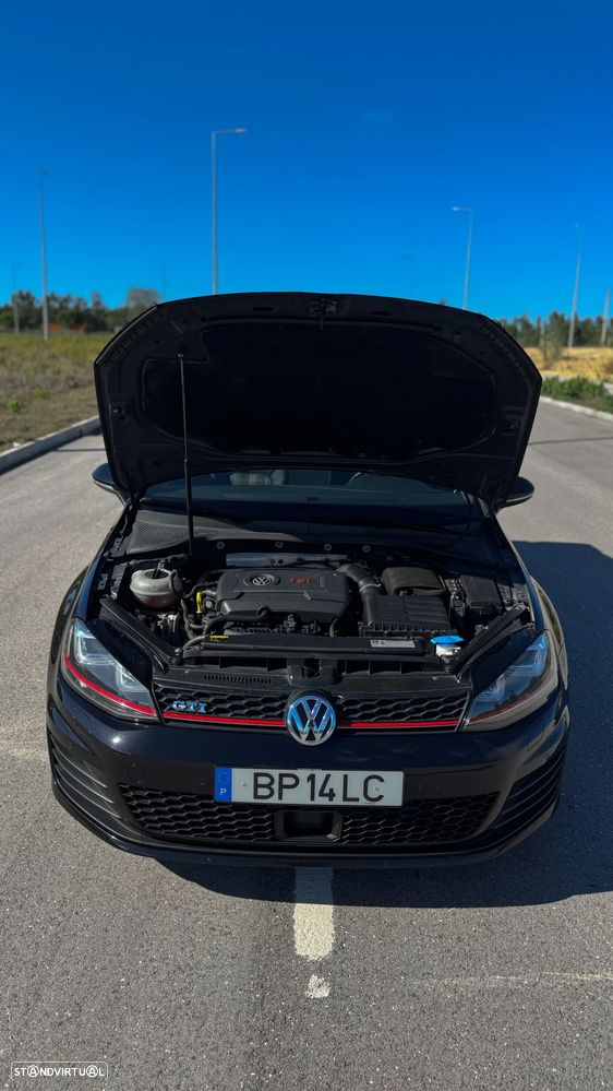 VW Golf 2.0 TSi GTi DSG - 14