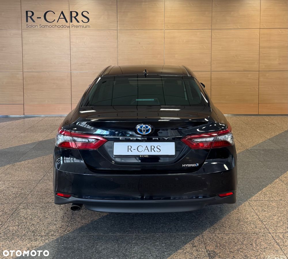 Toyota Camry 2.5 Hybrid Executive CVT - 6