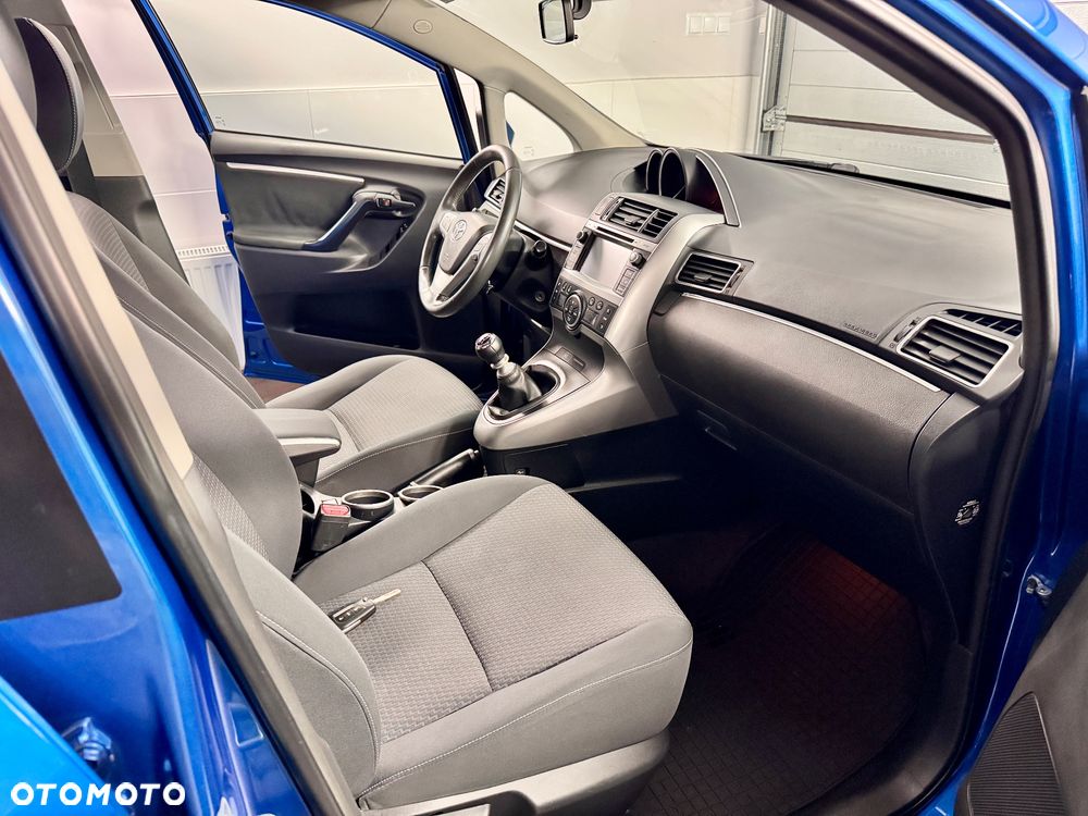 Toyota Verso 1.6 D-4D Prestige - 13