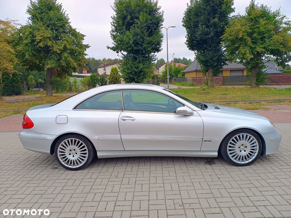 Mercedes-Benz CLK - 8