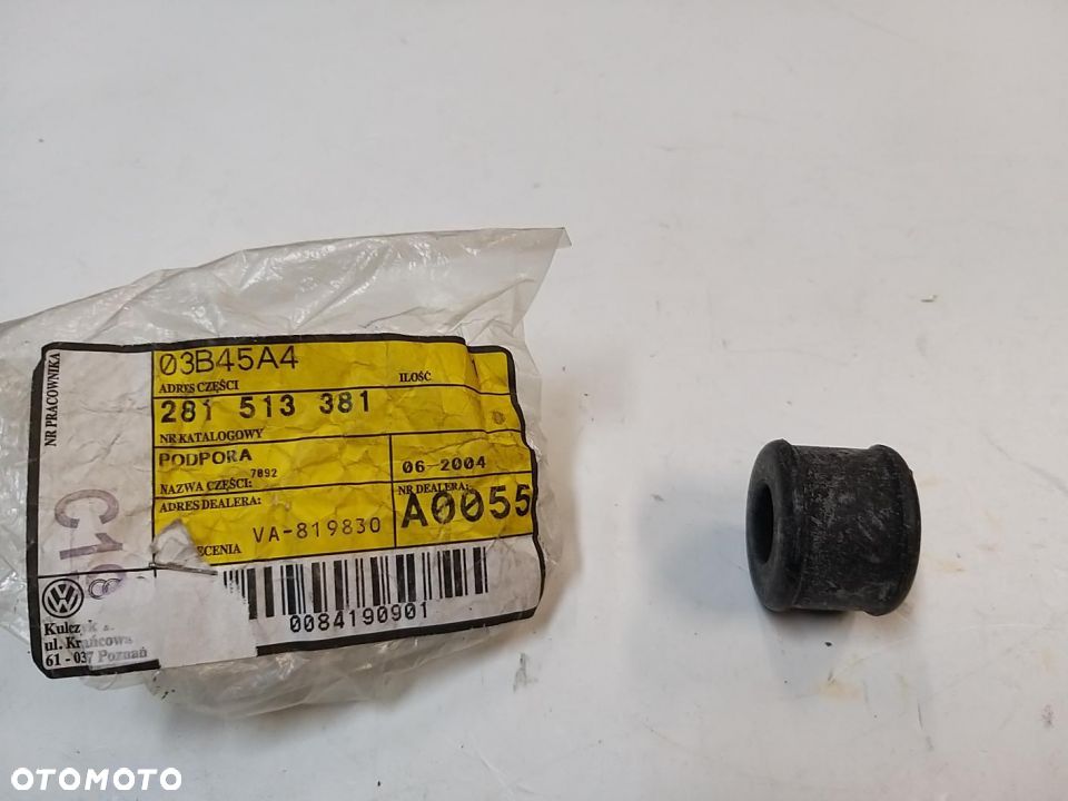 Tuleja łącznika stabilizatora (21) VW LT 28-35 I LT 40-55 I VW T4  IV 1.8-2.5D 75-.03 281513381