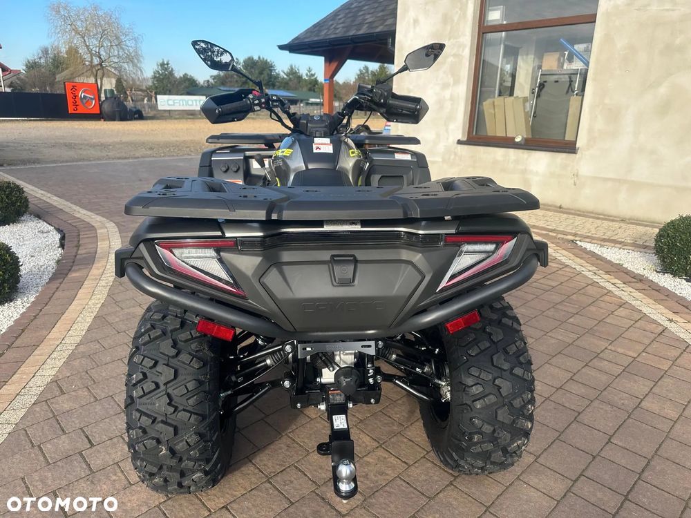 CFMoto CForce - 8