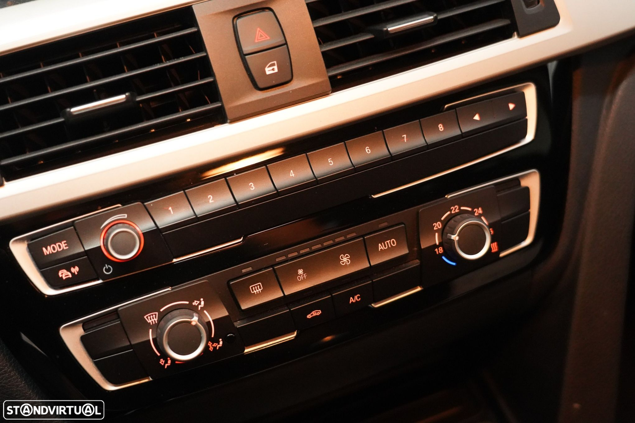 BMW 318 d Touring - 16