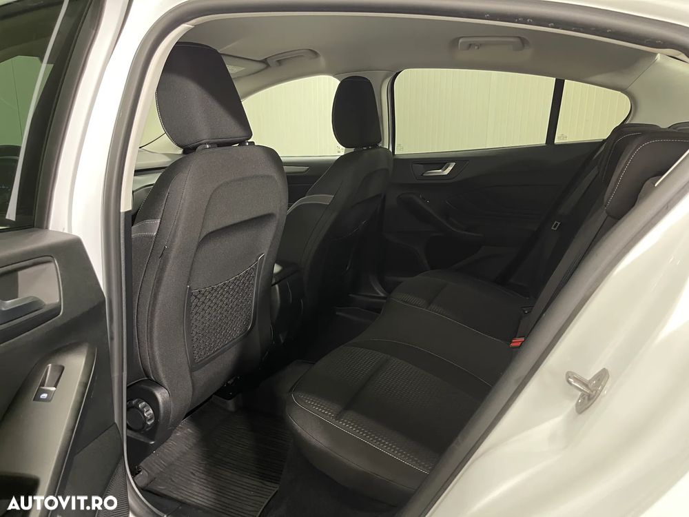 Ford Focus 1.5 EcoBlue Connected - 10