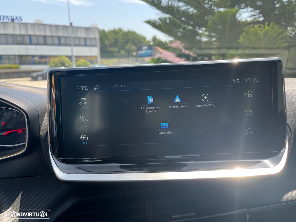 Peugeot 2008 1.2 PureTech Style - 44