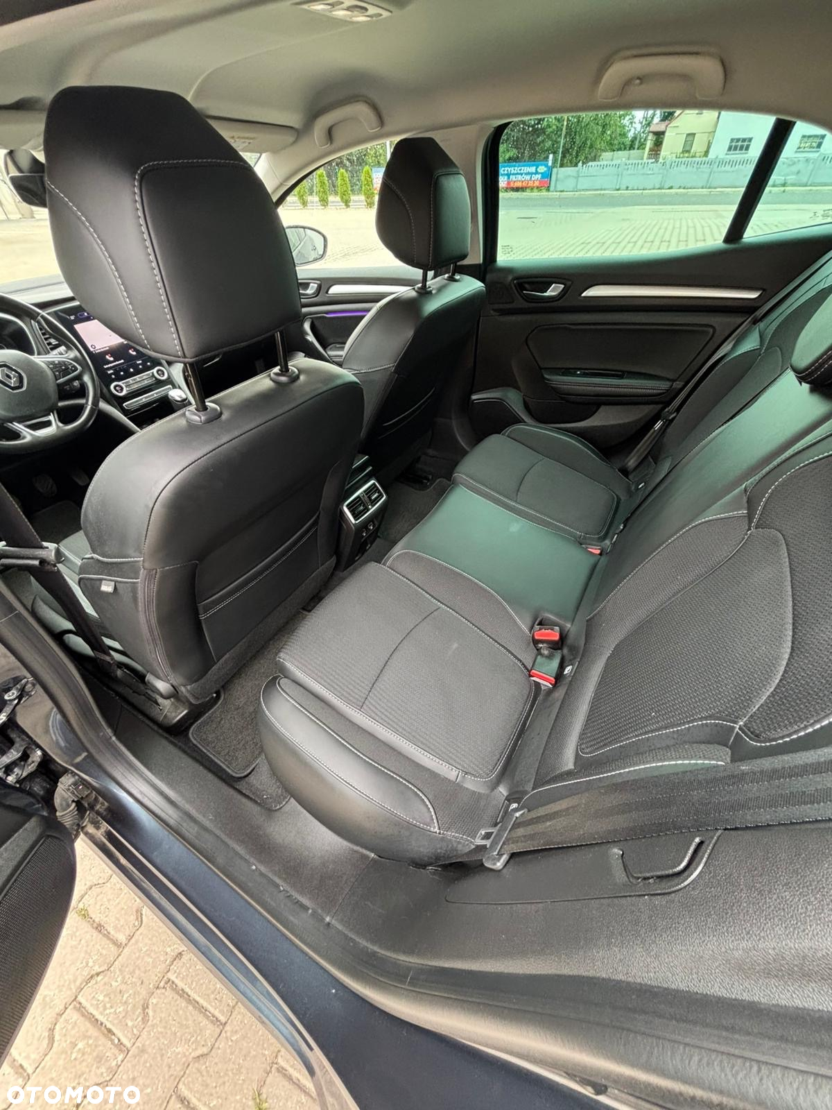 Renault Megane 1.3 TCe FAP Limited - 10