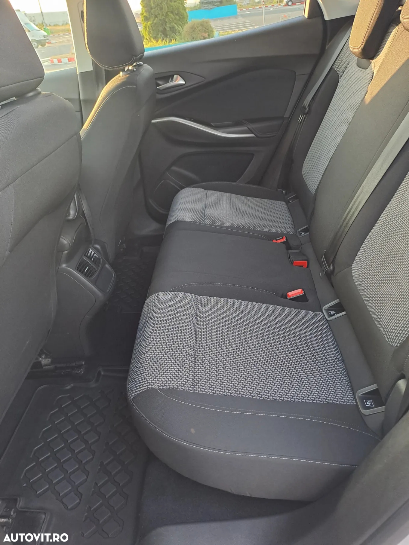Opel Grandland X 1.2 Turbo START/STOP Aut. Enjoy - 11