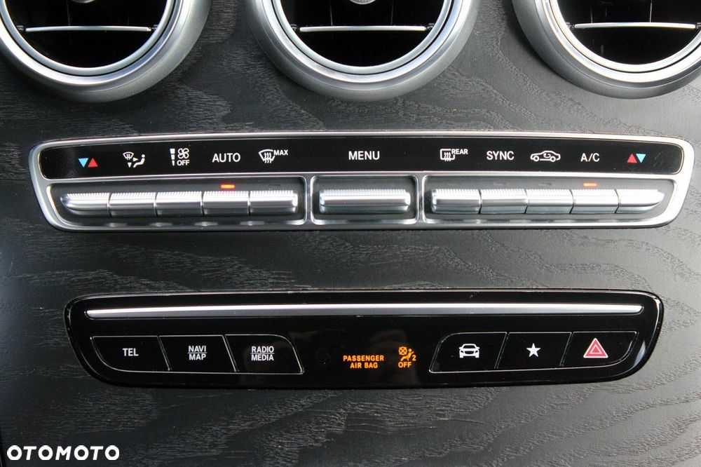 Mercedes-Benz GLC - 21