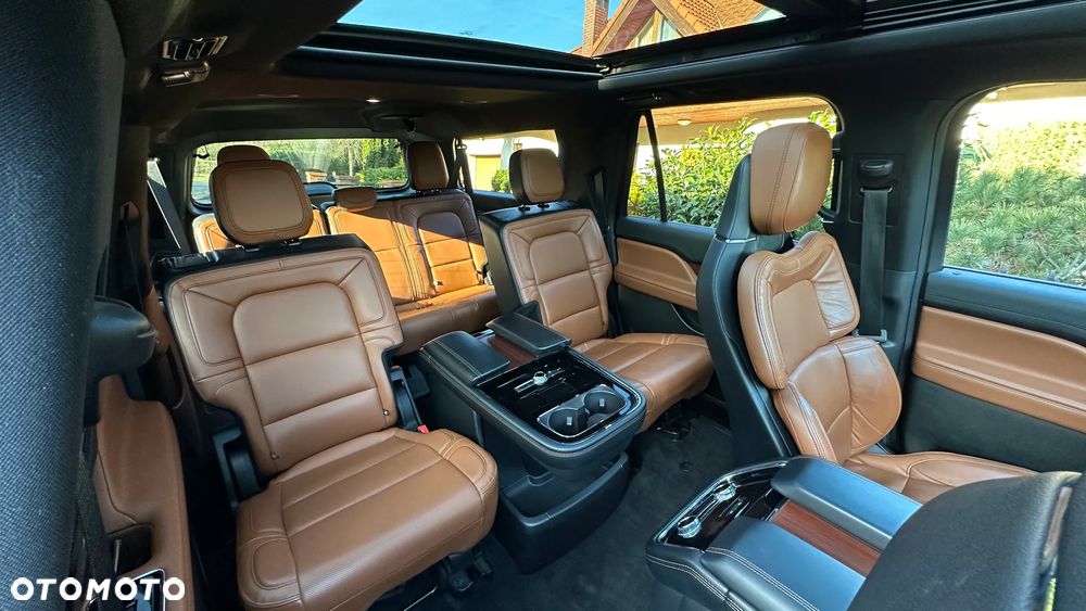 Lincoln Navigator - 28