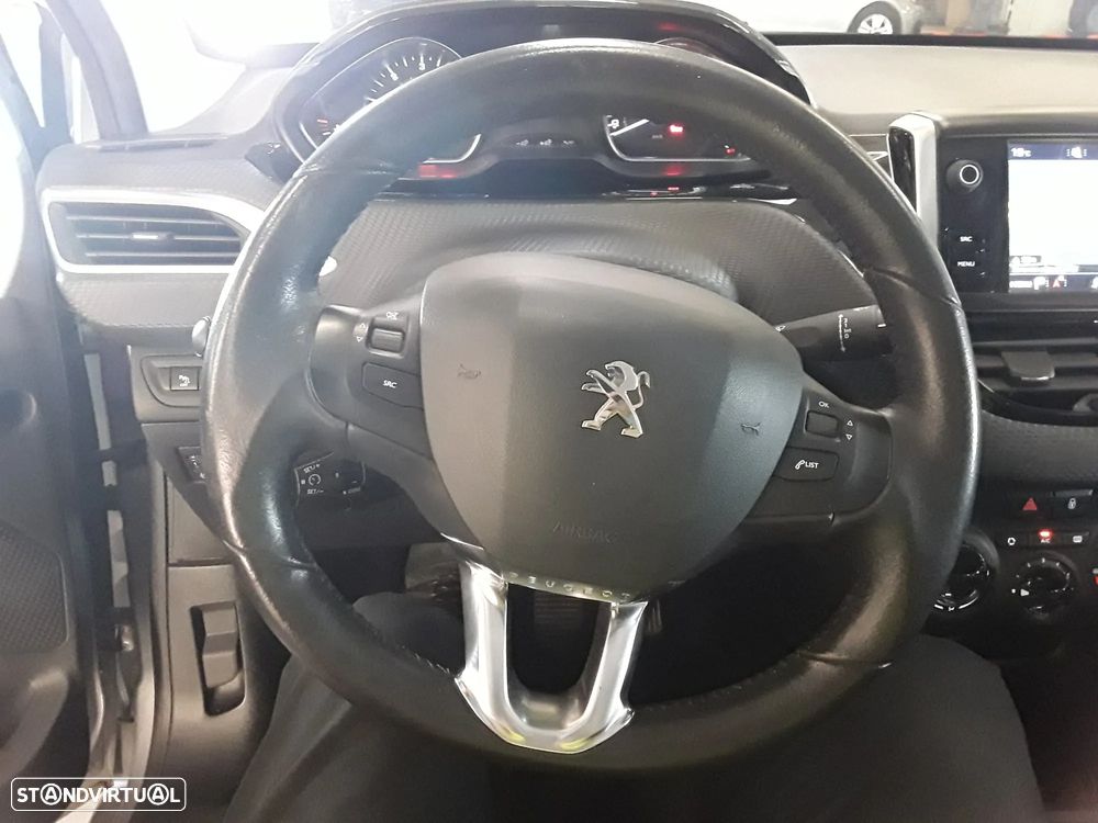 Peugeot 2008 1.6 BlueHDi Allure - 17