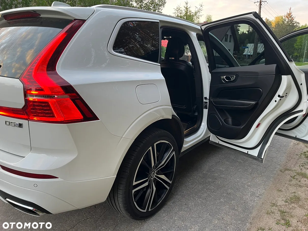 Volvo XC 60 D5 SCR AWD R-Design - 22