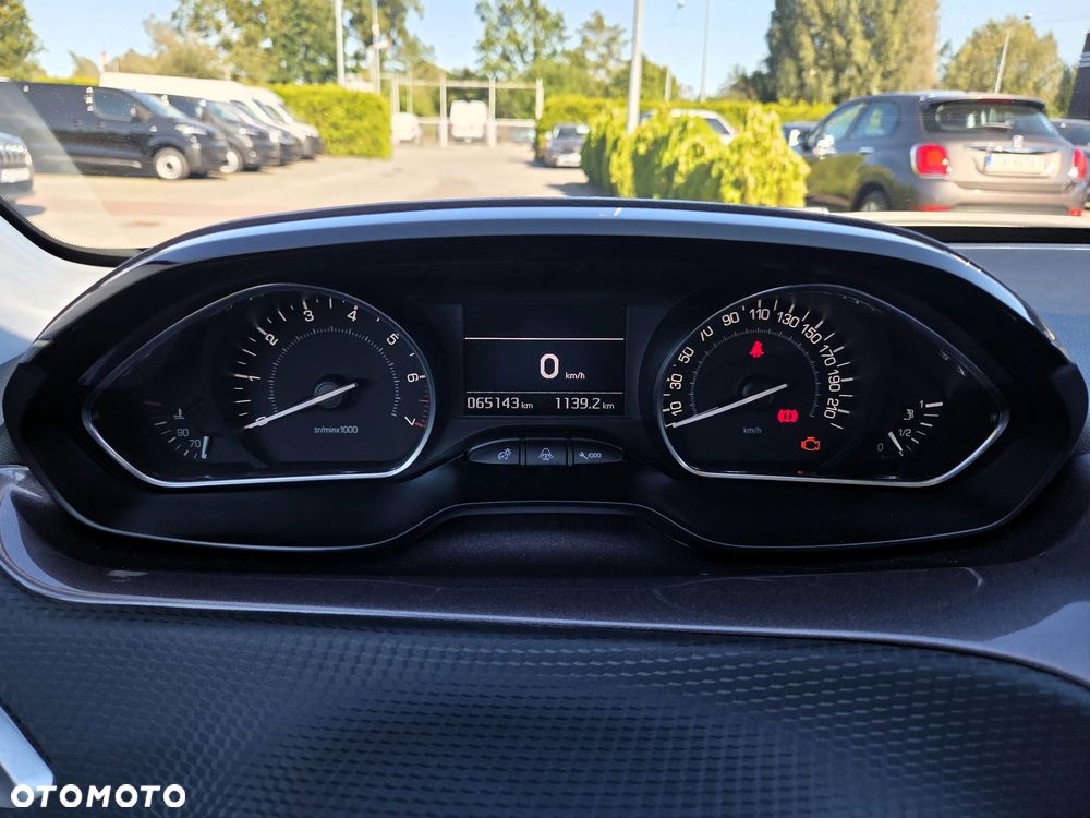 Peugeot 2008 1.2 Pure Tech Active EU6 - 13