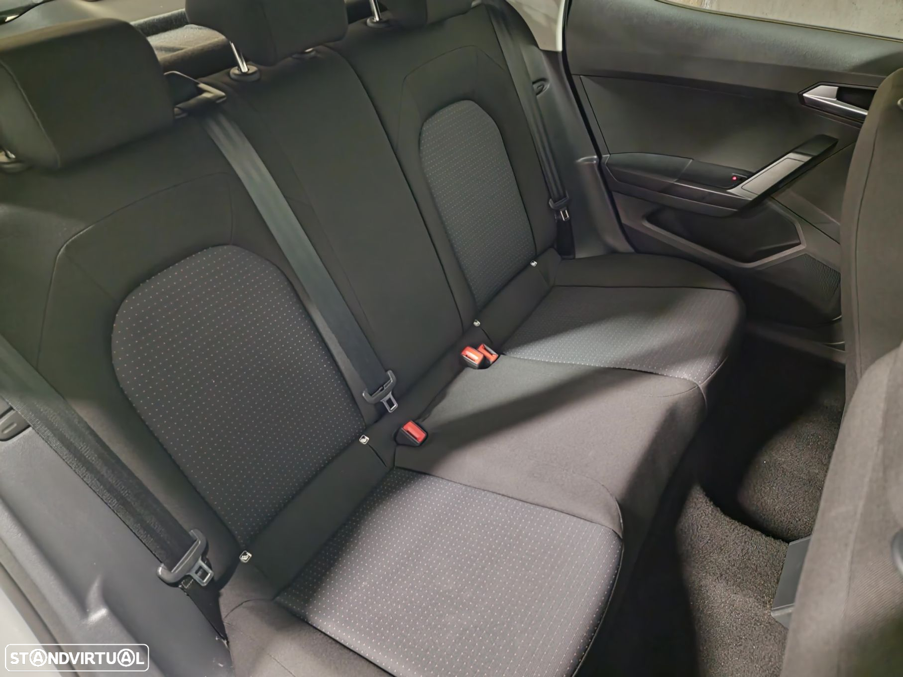 SEAT Arona 1.0 TSI Style DSG - 25