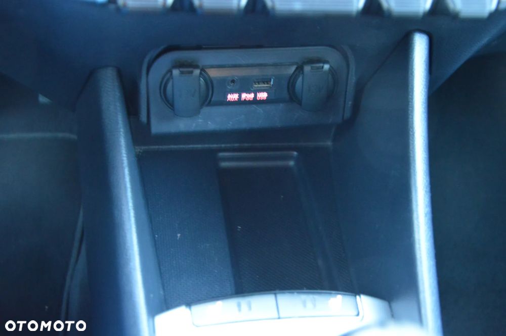 Kia Rio 1.4 Platinum Edition - 28