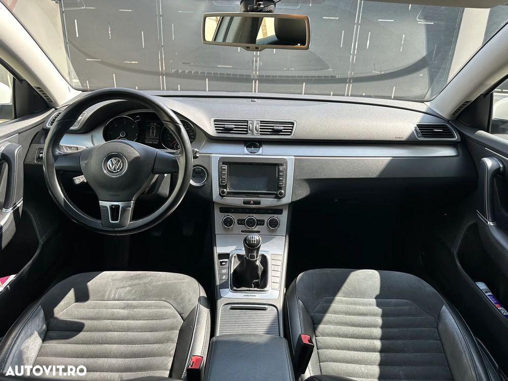 Volkswagen Passat - 6