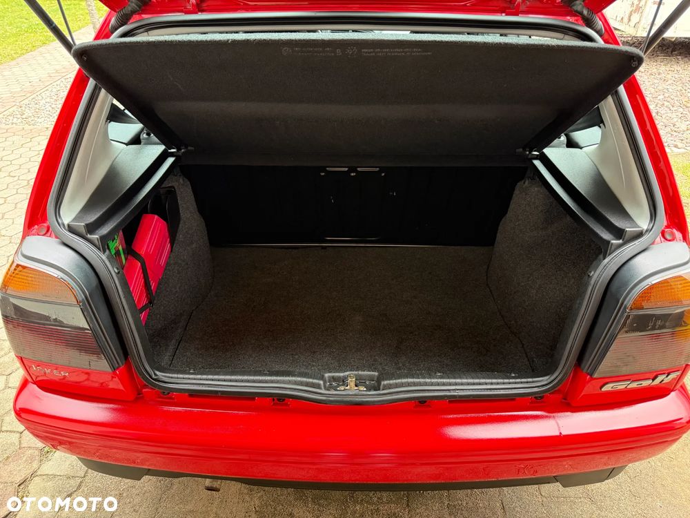 Volkswagen Golf 1.8 CL - 11