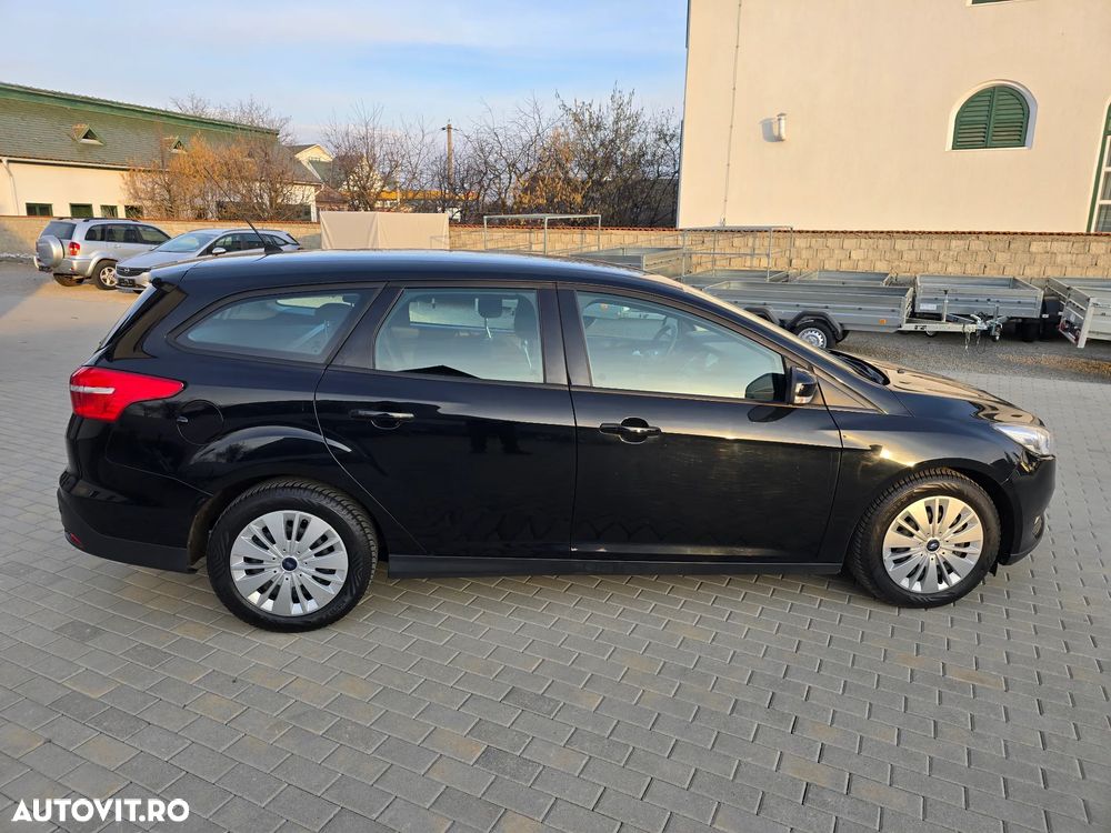 Ford Focus 1.5 TDCi DPF Start-Stopp-System Trend - 11