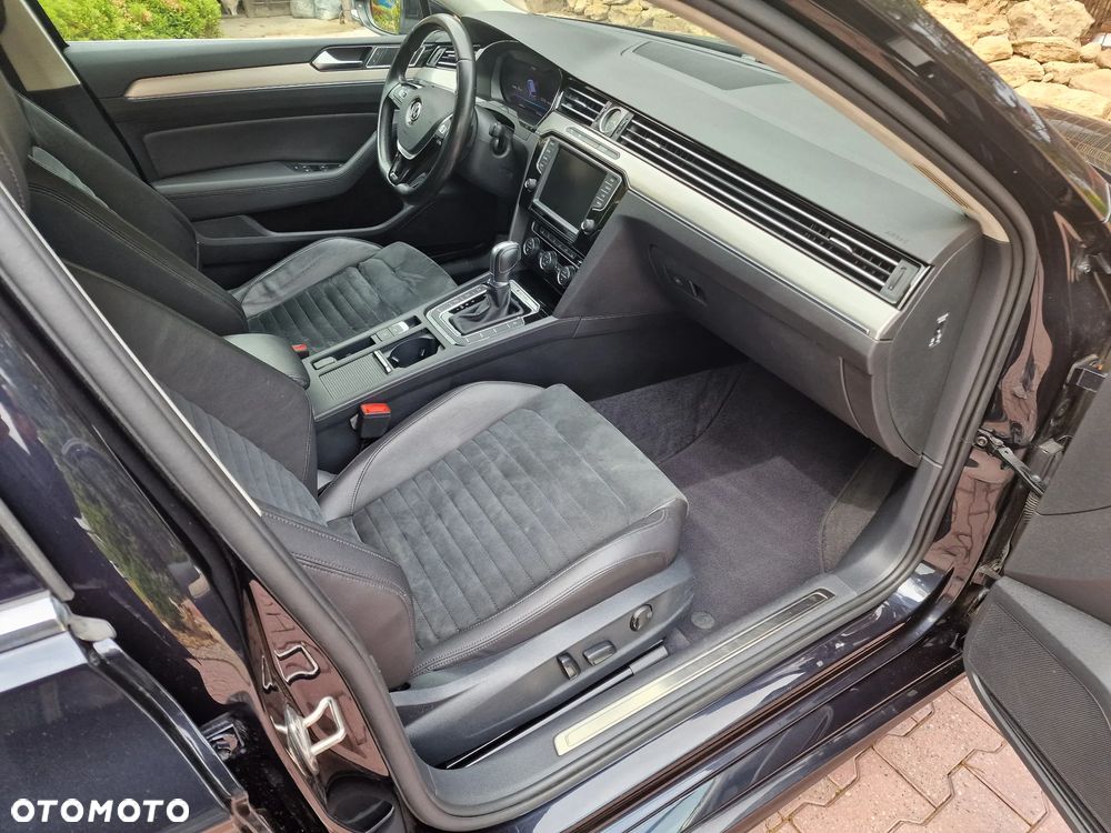Volkswagen Passat - 28