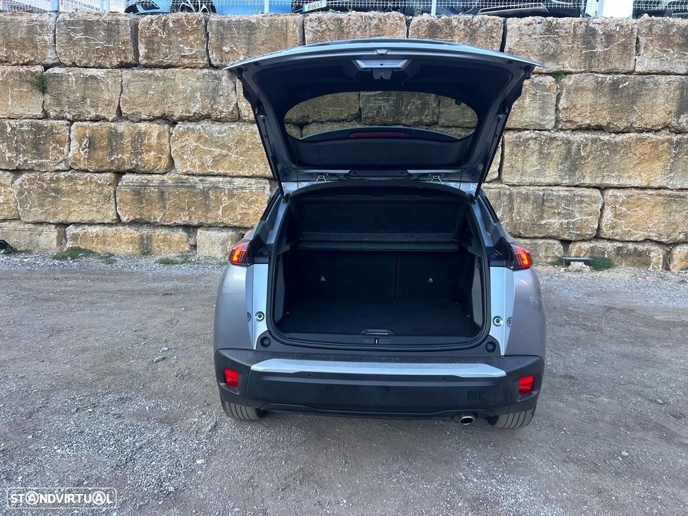 Peugeot 2008 1.5 BlueHDi Allure EAT8 - 19