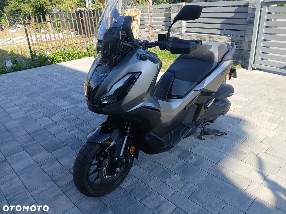 Honda ADV350 - 3