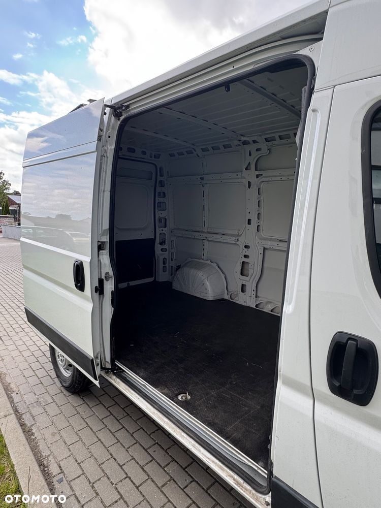 RAM PROMASTER 1500 - 8