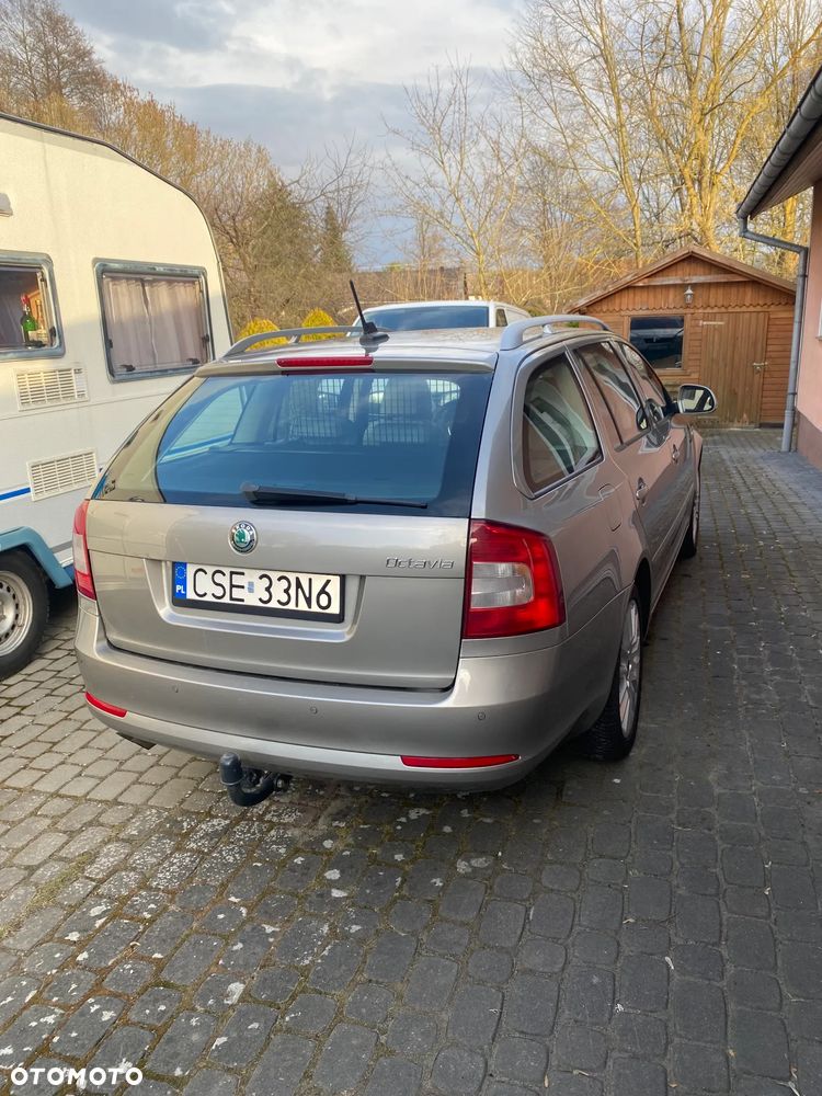 Skoda Octavia 2.0 TDI DPF DSG Laurin & Klement - 4
