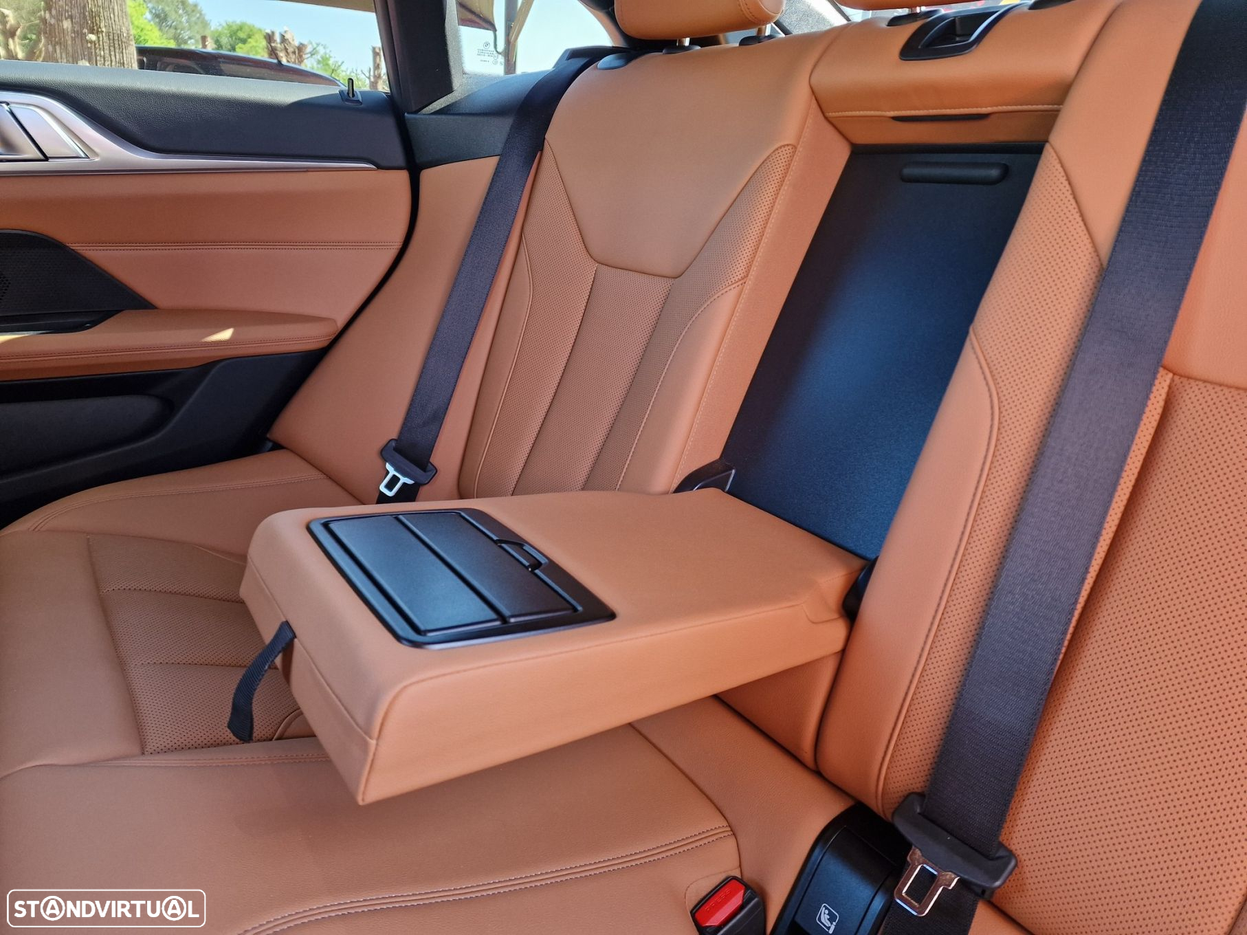 BMW i4 eDrive40 Pack Desportivo M - 14