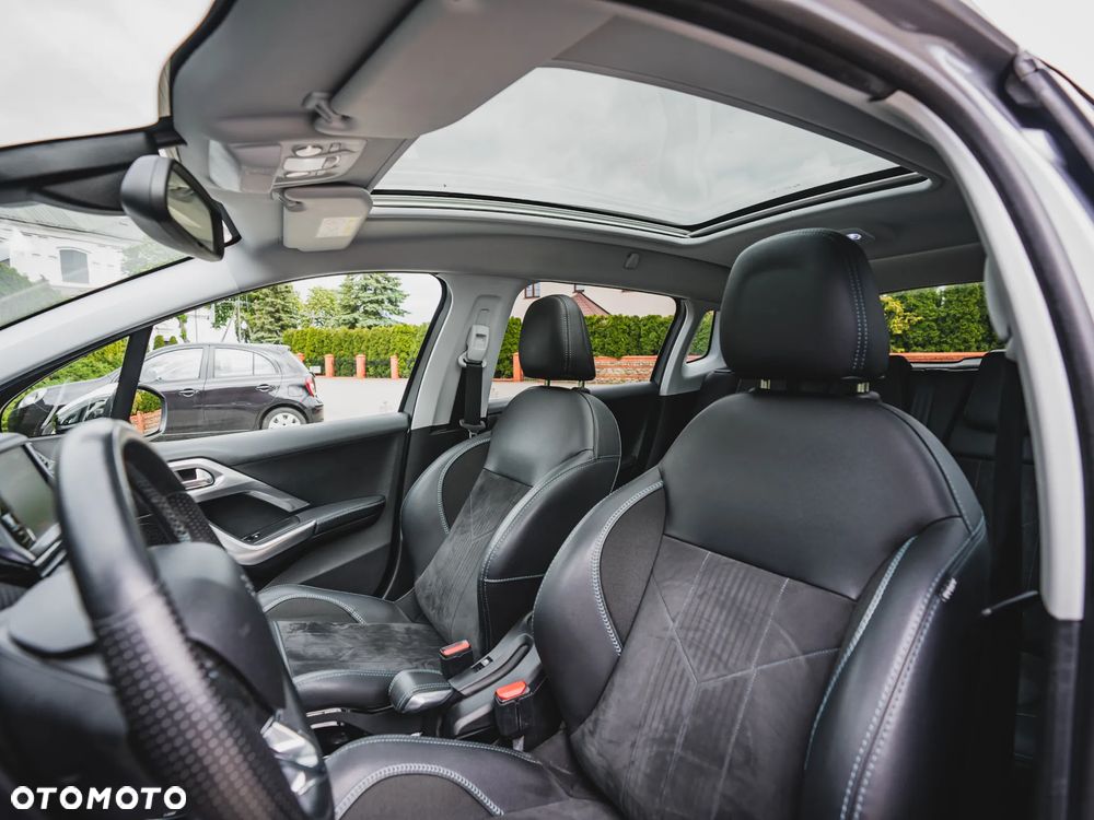 Peugeot 2008 PureTech 110 GPF Stop&Start EAT6 Crossway - 31