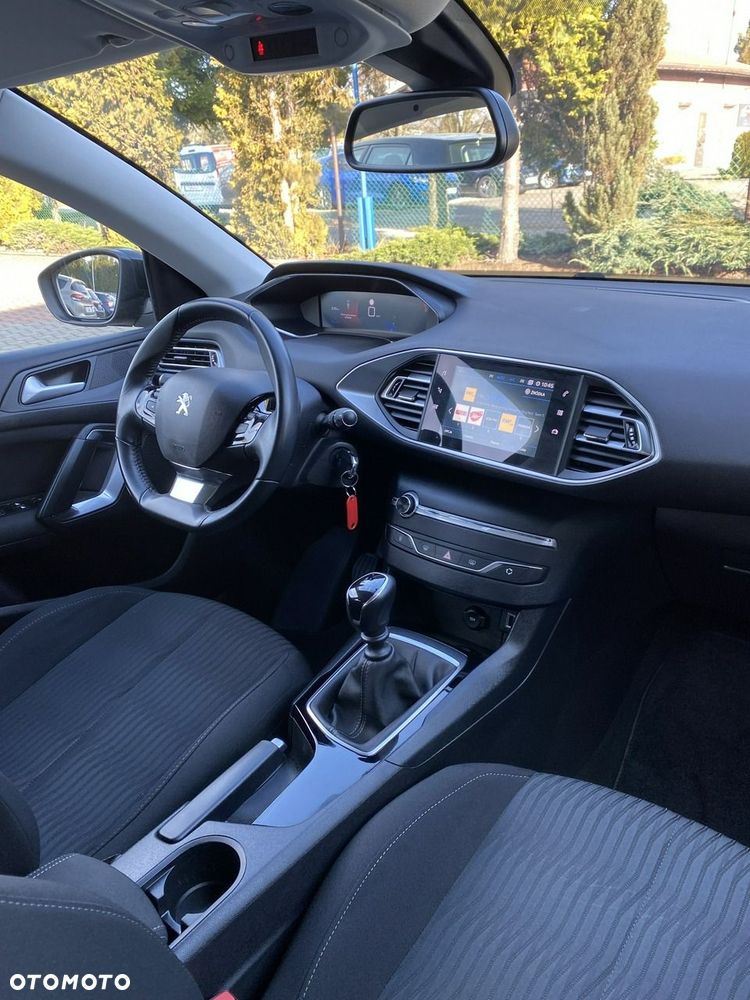 Peugeot 308 - 10