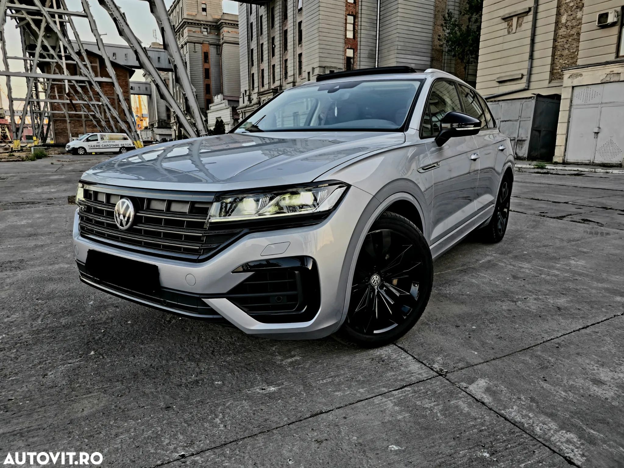 Volkswagen Touareg V6 TDI 4MOTION R-Line - 1