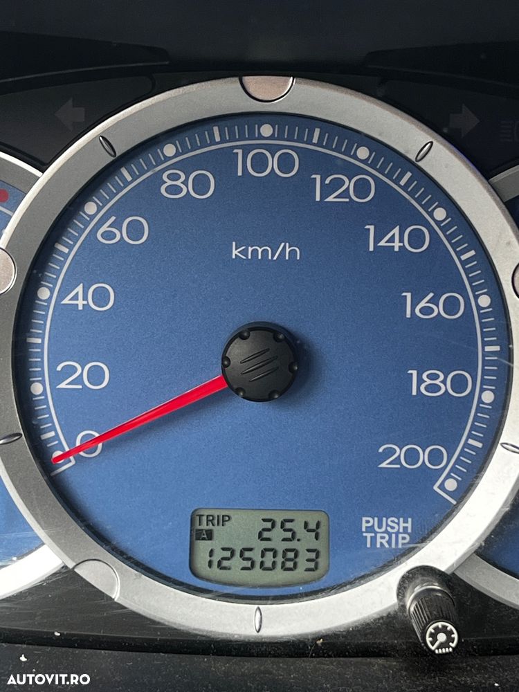 Mitsubishi L200 - 11