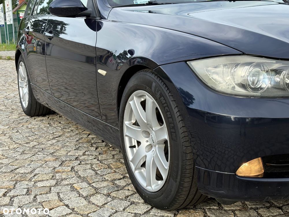 BMW Seria 3 320d DPF - 13