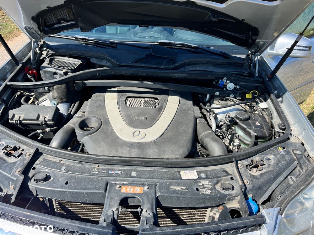 Mercedes-Benz GL 450 4Matic 7G-TRONIC Grand Edition - 23