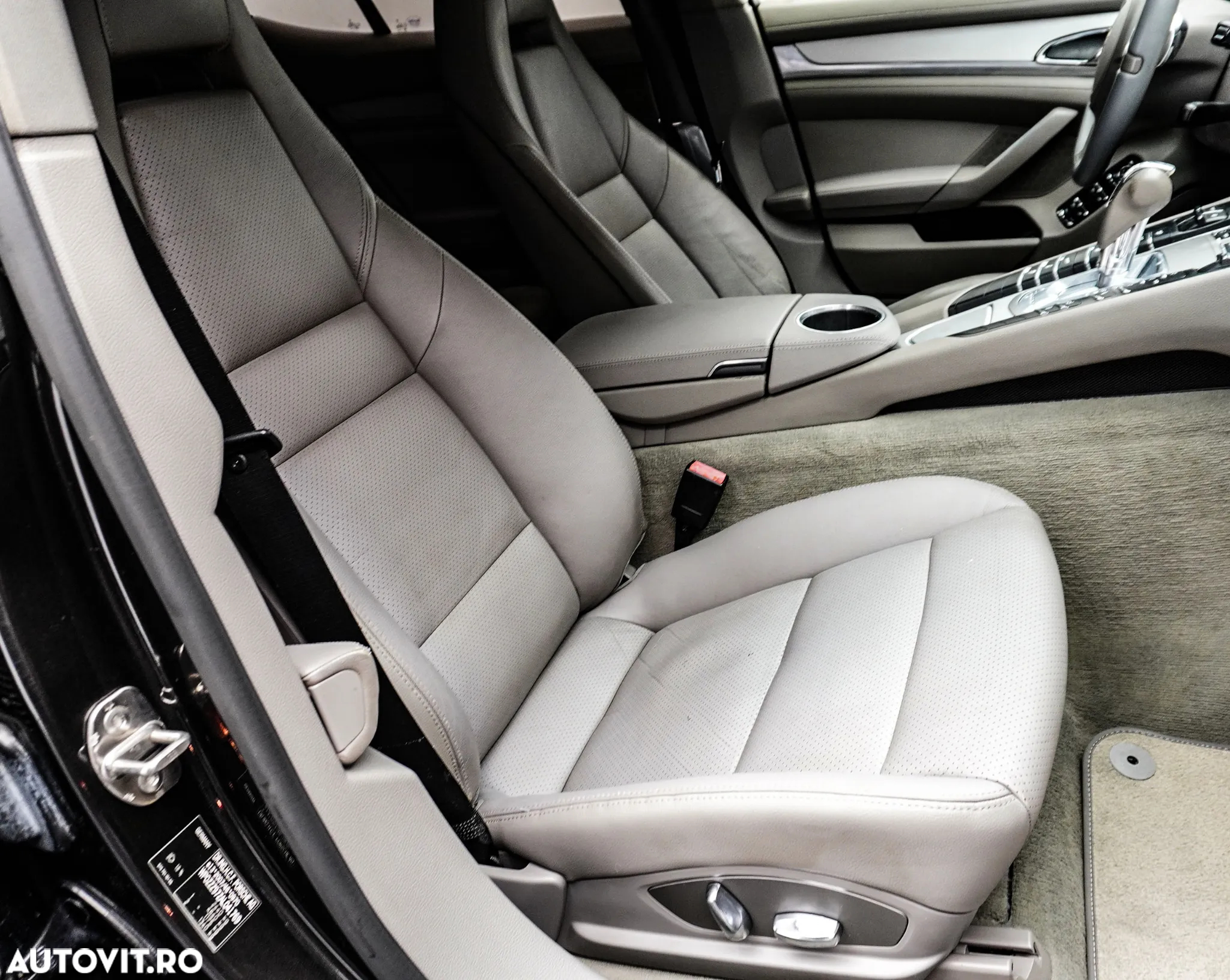 Porsche Panamera 4S PDK - 15