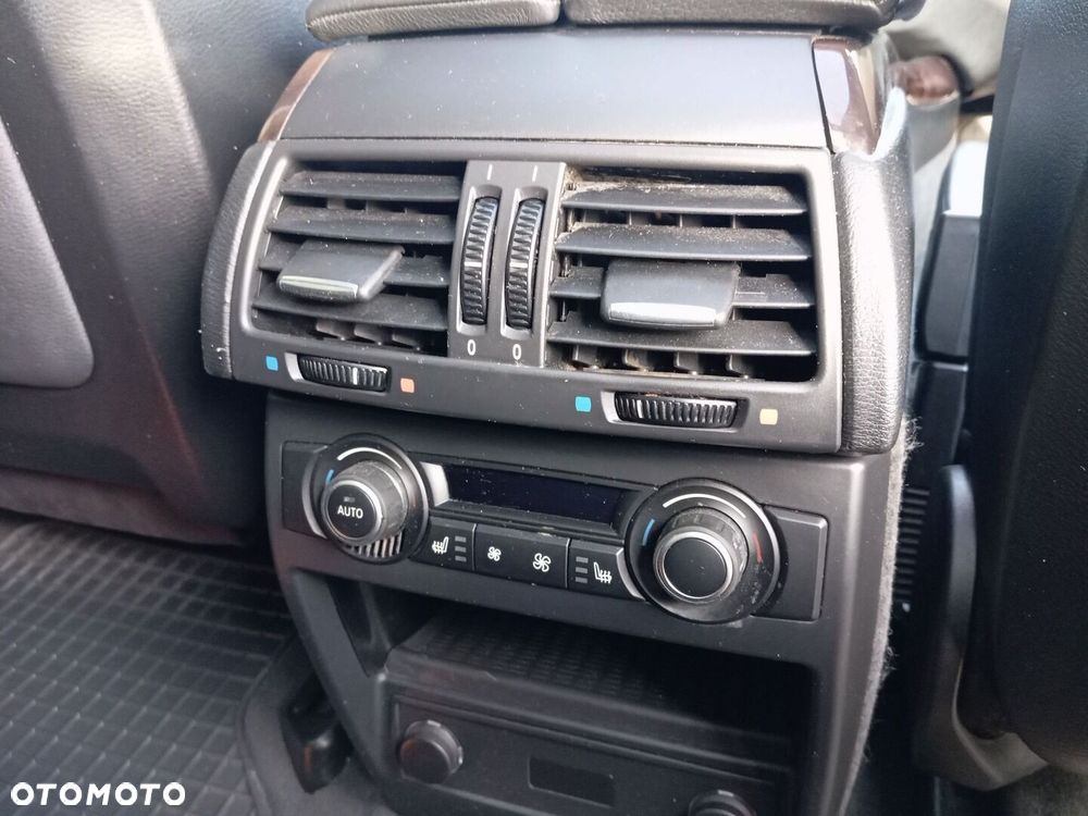 BMW X5 3.5i xDrive - 22
