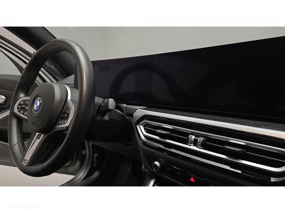 BMW Seria 3 - 33